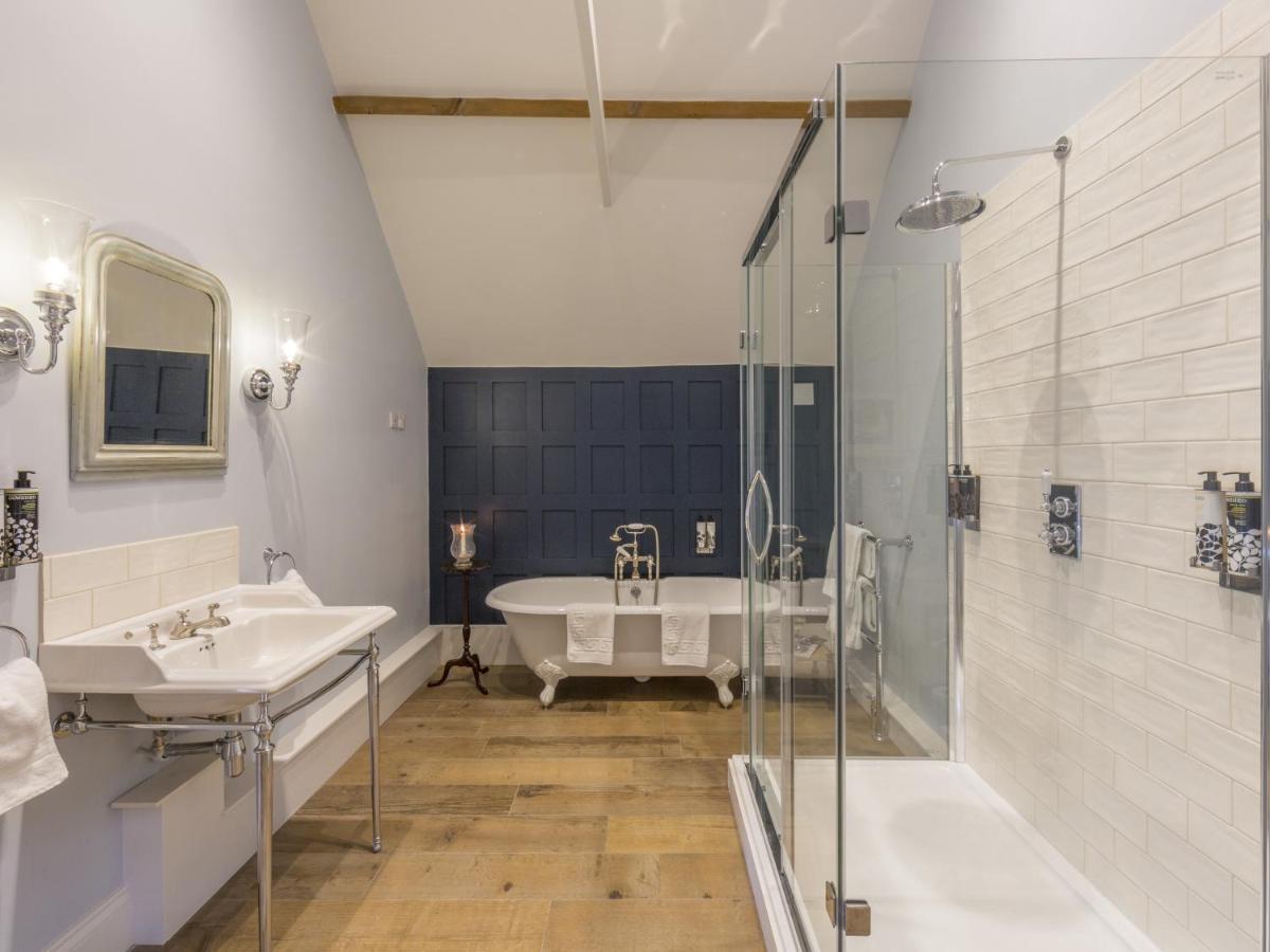 The Cowsheds Villa Brinkworth Екстериор снимка