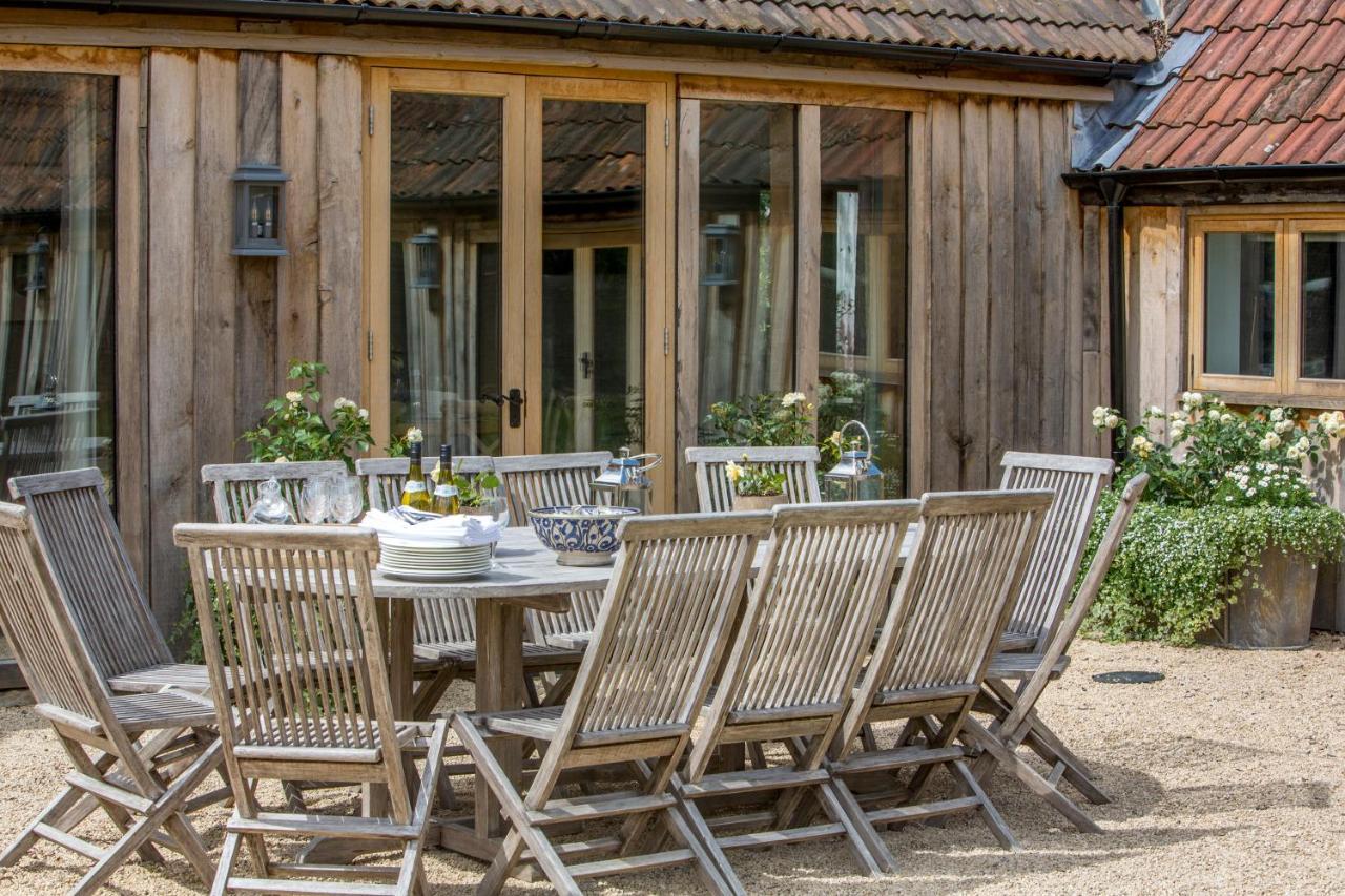 The Cowsheds Villa Brinkworth Екстериор снимка
